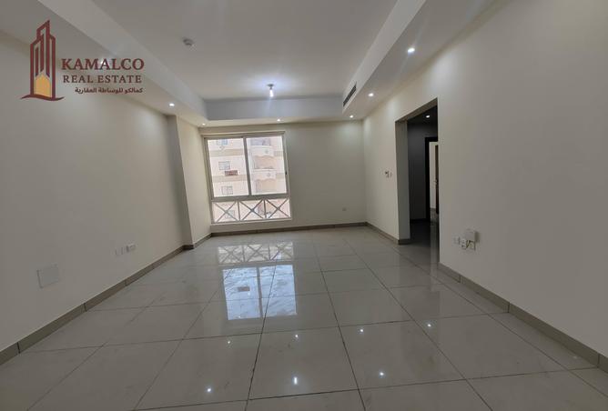 953843 - Property Image 2