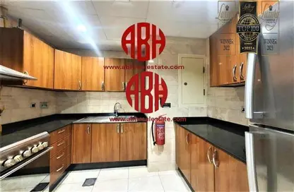 Apartment - 3 Bedrooms - 3 Bathrooms for rent in Marina Residence 16 - Marina District - Lusail