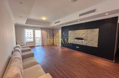 Apartment - 2 Bedrooms - 3 Bathrooms for rent in Porto Arabia - The Pearl Island - Doha