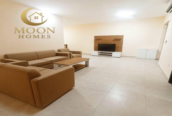 975470 - Property Image 2