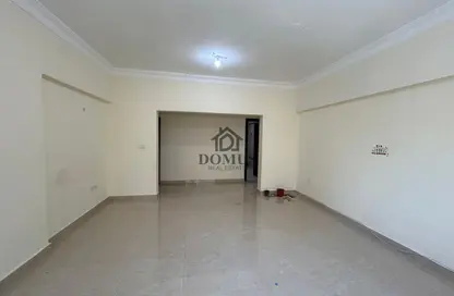 Apartment - 2 Bedrooms - 2 Bathrooms for rent in Thabit Bin Zaid Street - Al Mansoura - Doha