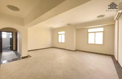 Apartment - 2 Bedrooms - 2 Bathrooms for rent in Al Mansoura - Al Mansoura - Doha