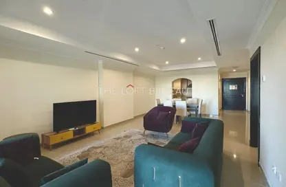 Apartment - 1 Bedroom - 2 Bathrooms for rent in West Porto Drive - Porto Arabia - The Pearl Island - Doha