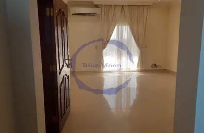 Apartment - 3 Bedrooms - 2 Bathrooms for rent in OqbaBin Nafie Steet - Old Airport Road - Doha