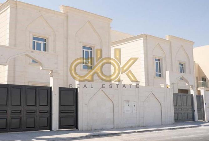 928139 - Property Image 2