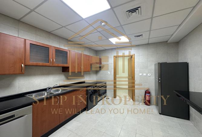 998105 - Property Image 2