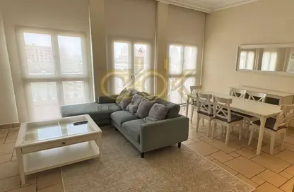 Apartment - 1 Bedroom - 2 Bathrooms for rent in Carnaval - Qanat Quartier - The Pearl Island - Doha