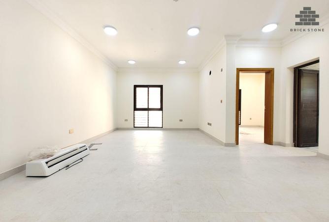 940470 - Property Image 2