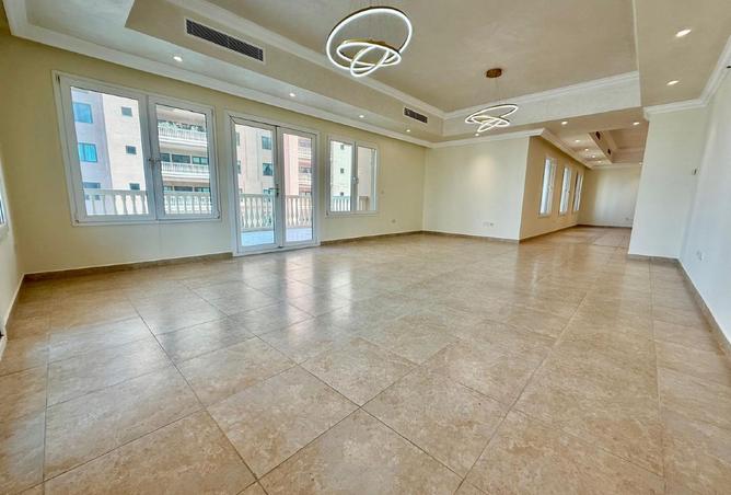 949181 - Property Image 2