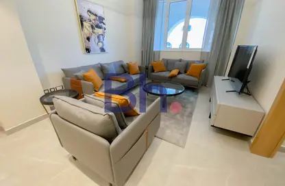 Apartment - 2 Bedrooms - 2 Bathrooms for rent in Viva West - Viva Bahriyah - The Pearl Island - Doha