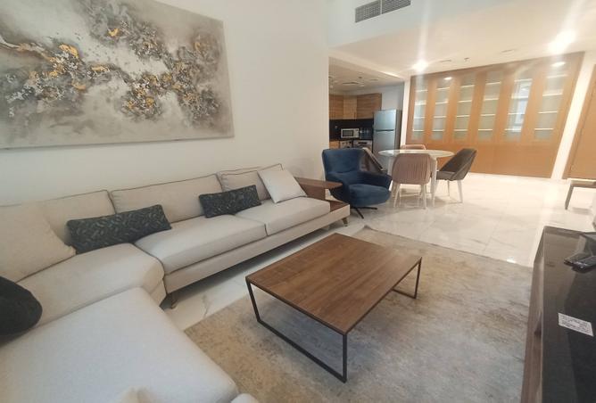 990575 - Property Image 2