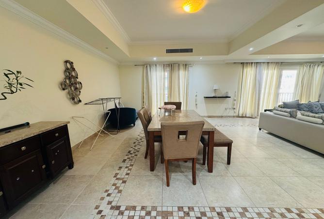 953389 - Property Image 3