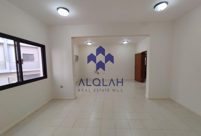 956202 - Property Image 2