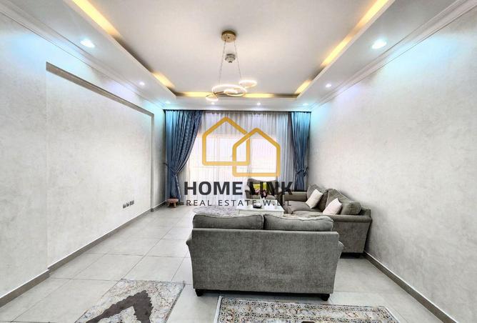 922190 - Property Image 2