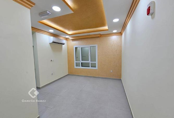 941579 - Property Image 2