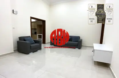 شقة - غرفة نوم - 1 حمام للايجار في E بلوك - شارع مزاحم - السد - الدوحة