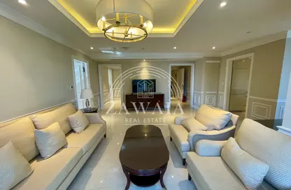 Apartment - 2 Bedrooms - 3 Bathrooms for rent in West Bay Tower - West Bay - West Bay - Doha