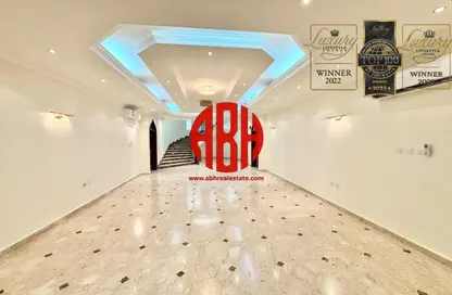 Compound - 7+ Bedrooms - 7+ Bathrooms for rent in West Bay Lagoon Street - West Bay Lagoon - Doha