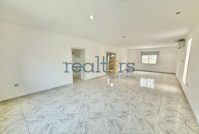 949998 - Property Main Image