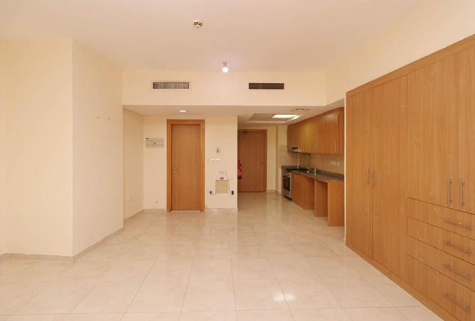 958678 - Property Image 3