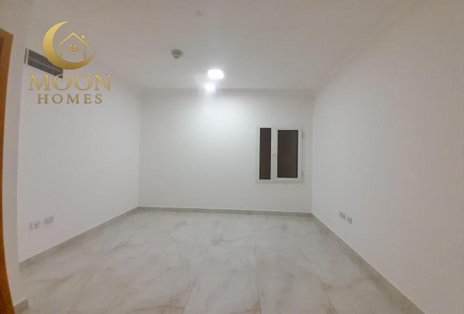 996523 - Property Image 3