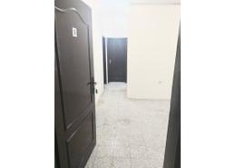مكتب تجاري مكون من مساحه مفتوحه وغرفتين
