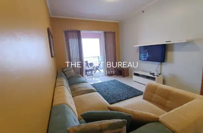 Apartment - 2 Bedrooms - 3 Bathrooms for rent in Viva West - Viva Bahriyah - The Pearl Island - Doha