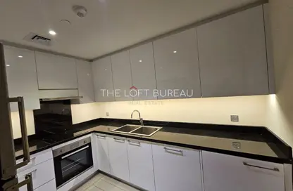 Apartment - 2 Bedrooms - 2 Bathrooms for rent in Abraj Bay - Abraj Quartiers - The Pearl Island - Doha