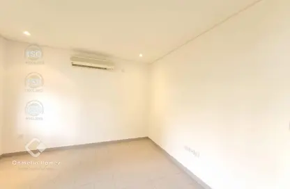 Compound - 3 Bedrooms - 3 Bathrooms for rent in Al Gharrafa - Al Gharrafa - Doha
