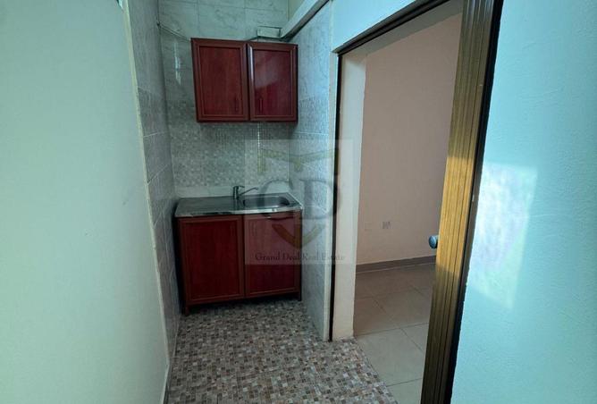 980511 - Property Image 3