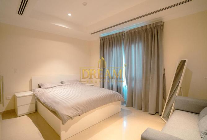 979489 - Property Image 2