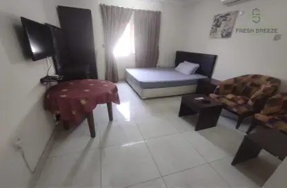 Apartment - 1 Bedroom - 1 Bathroom for rent in Umm Ghuwalina - Umm Ghuwailina - Doha