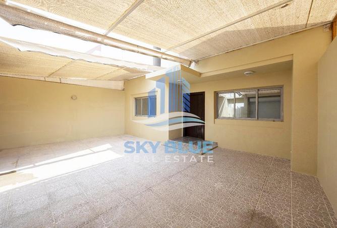910211 - Property Image 3