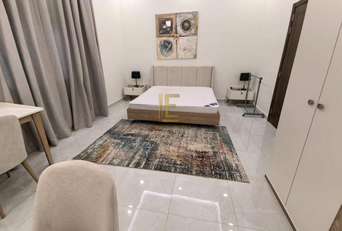 909697 - Property Image 3