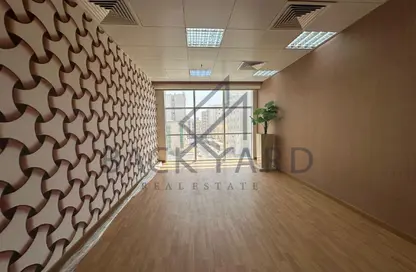 Office Space - Studio - 2 Bathrooms for rent in Muntazah 19 - Al Muntazah - Doha