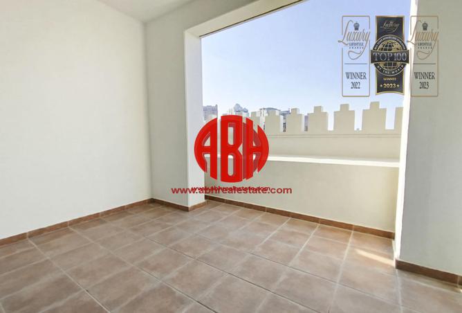 986949 - Property Image 3