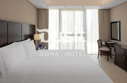 شقق فندقية - 2 غرف نوم - 4 حمامات للايجار في فندق دوسيت الدوحة - شارع الدبلوماسي - الخليج الغربي - الدوحة