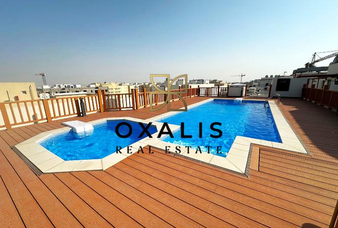 981106 - Property Image 3