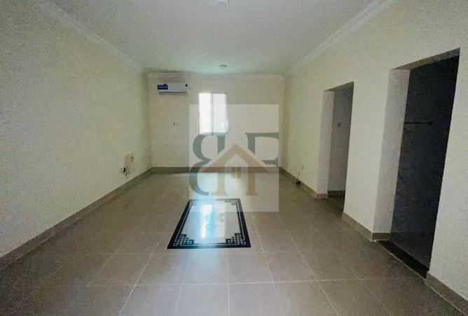 988666 - Property Image 2