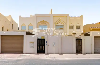 فيلا - 5 غرف نوم - 5 حمامات للايجار في شارع النعيجة - النعيجة - الدوحة