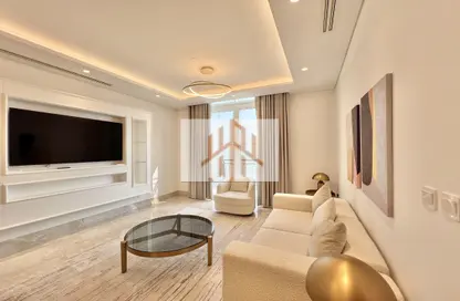 Apartment - 2 Bedrooms - 4 Bathrooms for rent in Floresta Gardens - Floresta Gardens - The Pearl Island - Doha