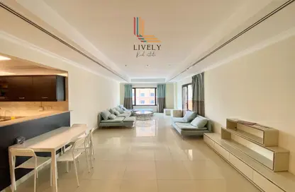 Apartment - 1 Bedroom - 2 Bathrooms for rent in West Porto Drive - Porto Arabia - The Pearl Island - Doha