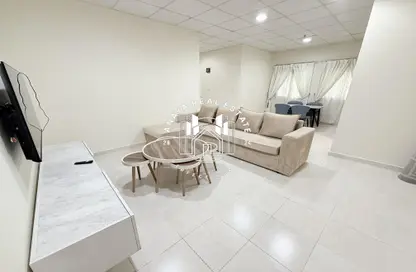 Apartment - 2 Bedrooms - 2 Bathrooms for rent in Al Sadd Road - Al Sadd - Doha