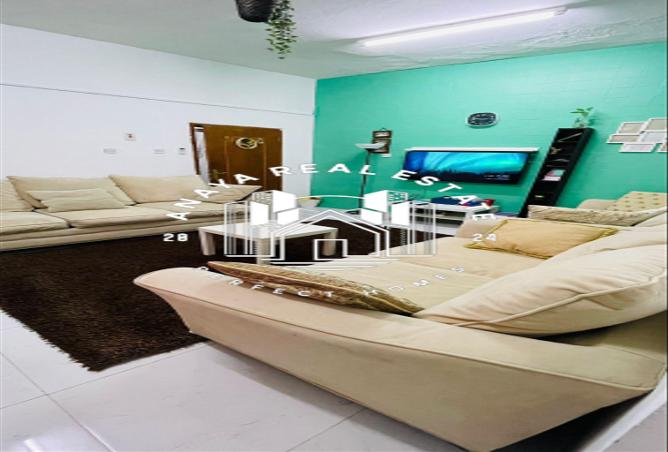 997742 - Property Image 2