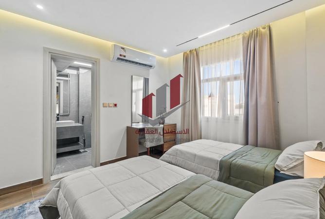 899683 - Property Image 2