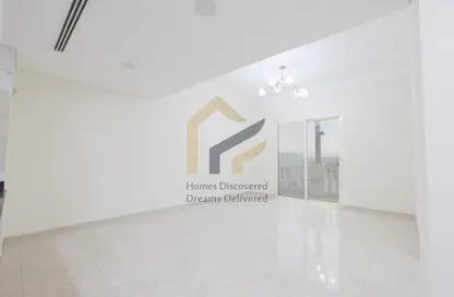 Apartment - 3 Bedrooms - 3 Bathrooms for rent in Al Nasr Street - Al Nasr - Doha