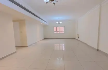 Apartment - 3 Bedrooms - 3 Bathrooms for rent in Thabit Bin Zaid Street - Al Mansoura - Doha
