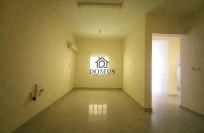 Apartment - 2 Bedrooms - 1 Bathroom for rent in Al Aman Street - Umm Ghuwailina - Doha
