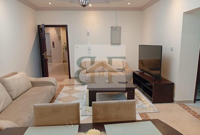 987483 - Property Image 2