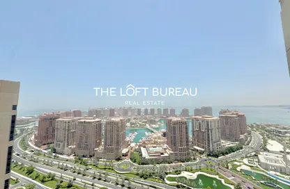 Apartment - 3 Bedrooms - 4 Bathrooms for rent in Abraj Bay - Abraj Quartiers - The Pearl Island - Doha